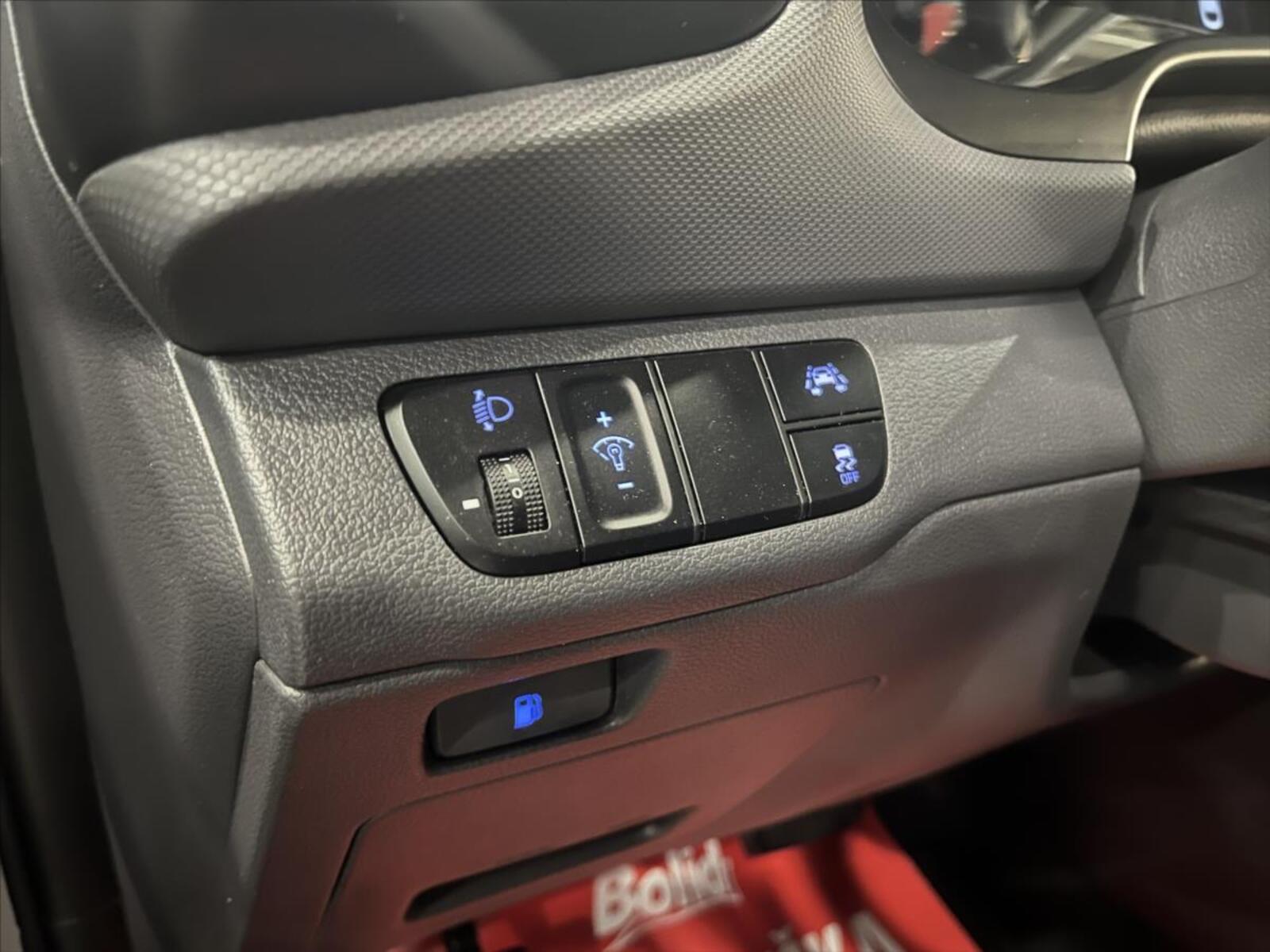 Hyundai IONIQ 11