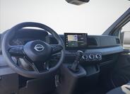 Nissan Interstar 9