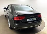 Audi A8 6