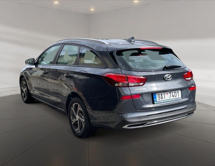 Hyundai i30 4