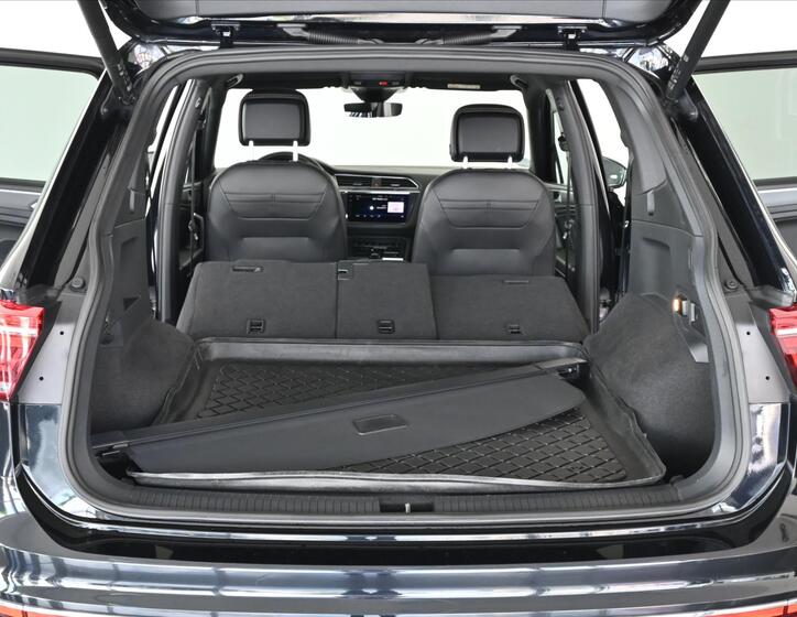 Volkswagen Tiguan Allspace 7