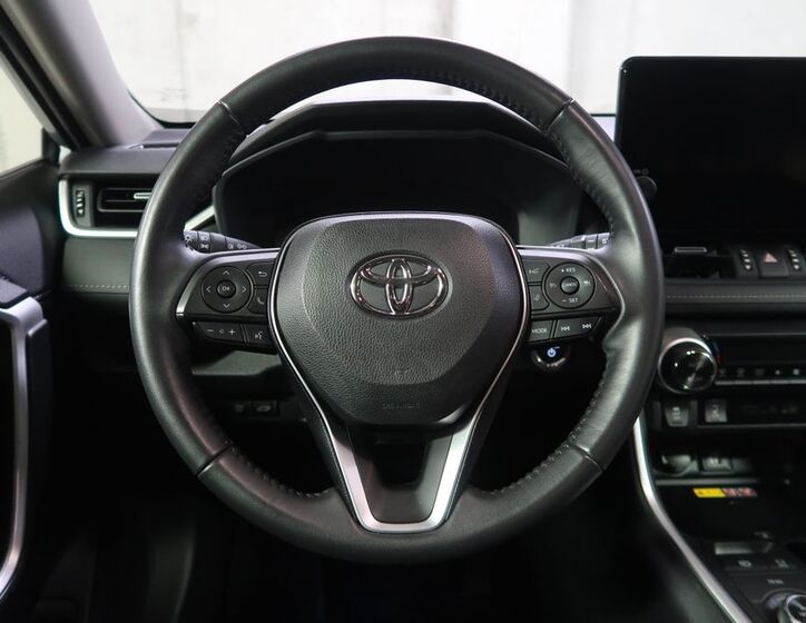 Toyota RAV4 15