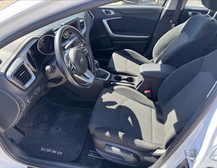 KIA Ceed 9
