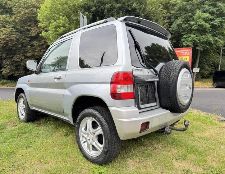Mitsubishi Pajero Pinin 3