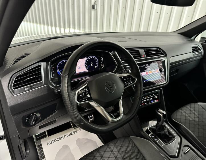 Volkswagen Tiguan 16