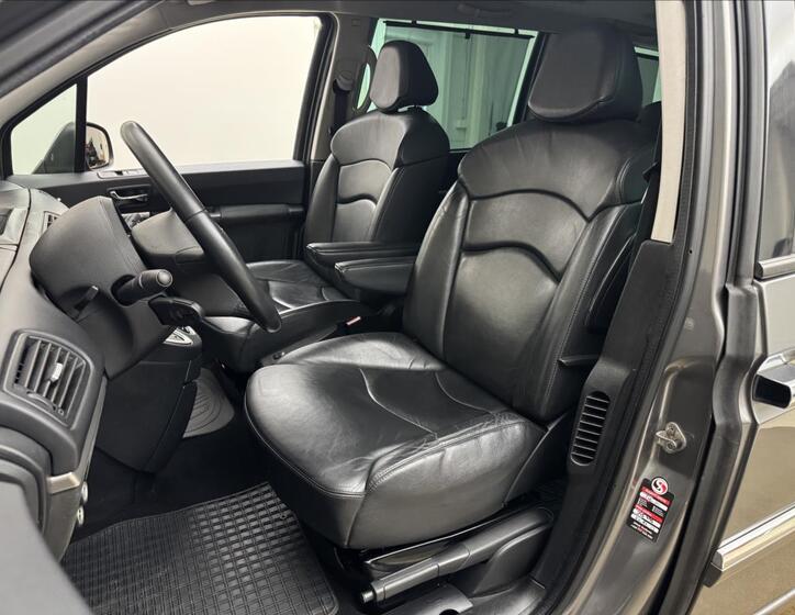 Peugeot 807 38