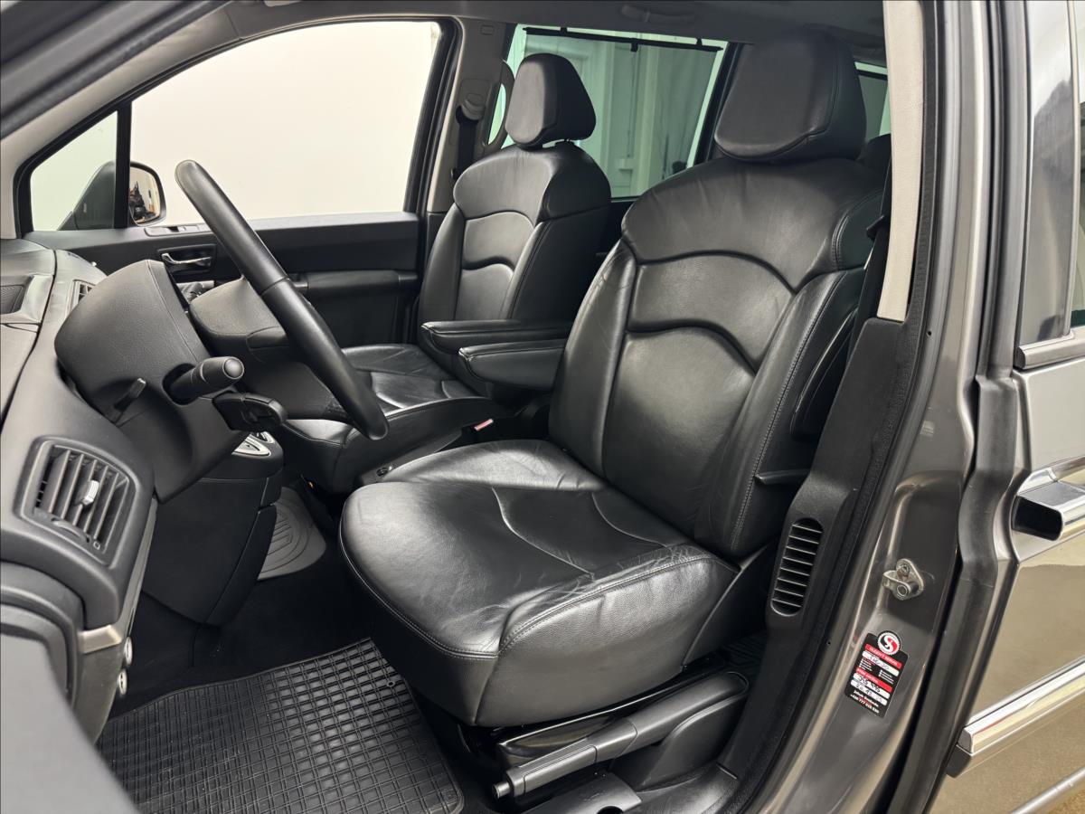 Peugeot 807