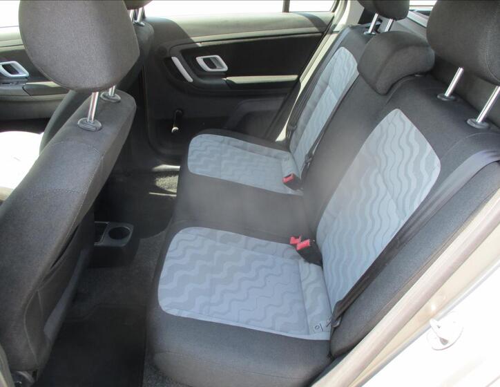 Škoda Fabia 8