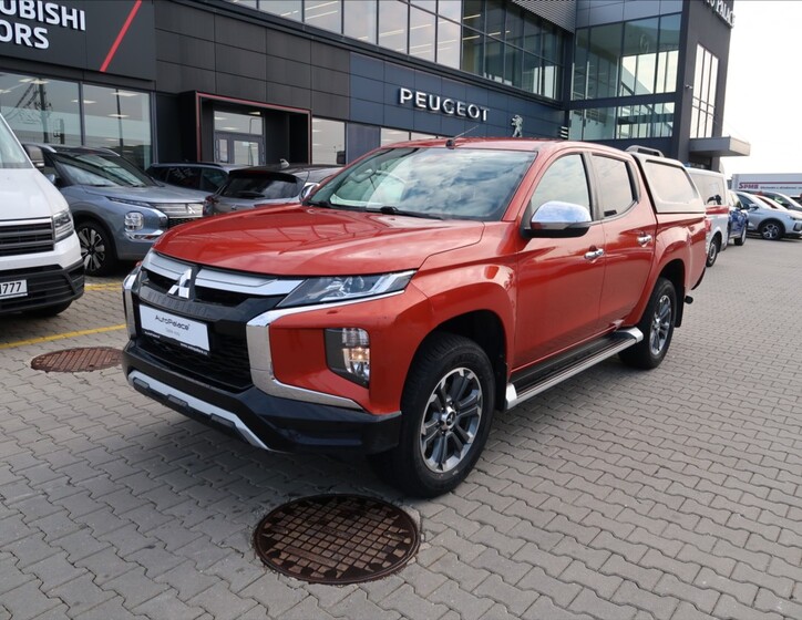 Mitsubishi L200 1