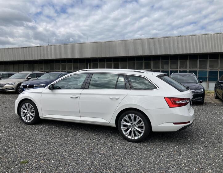 Škoda Superb 4