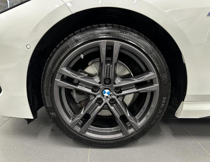 BMW Řada 2 4