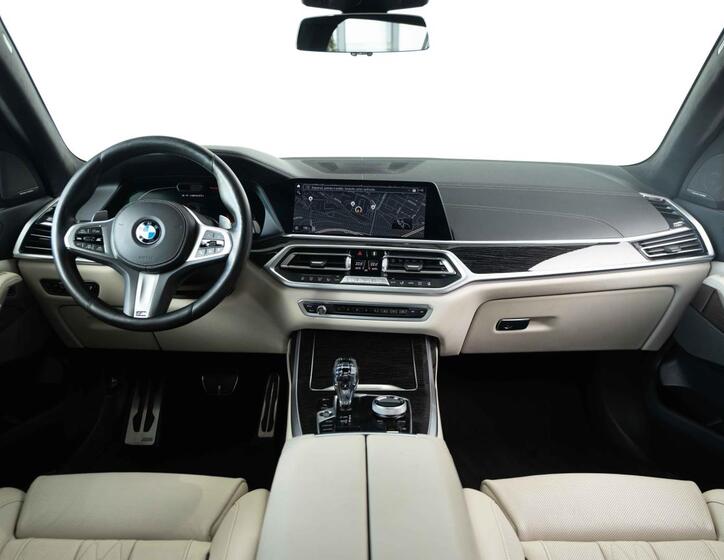 BMW X7 12