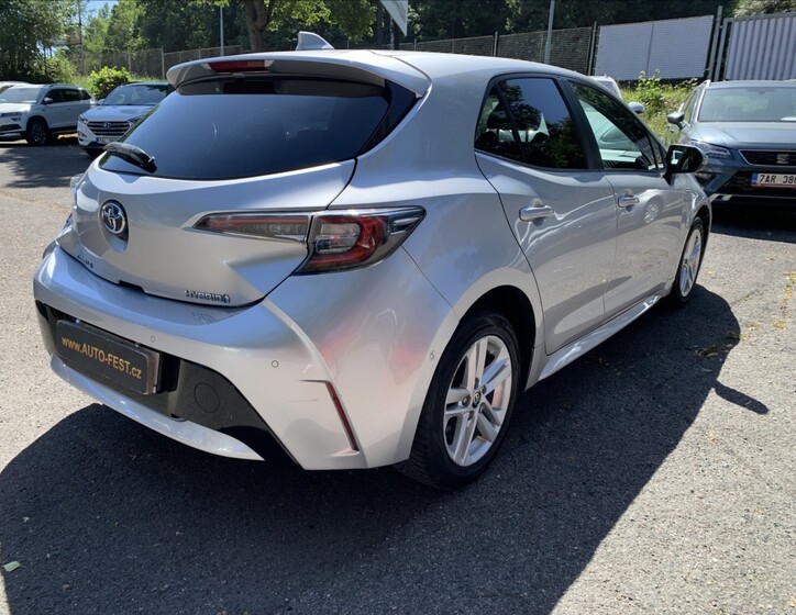 Toyota Corolla 8