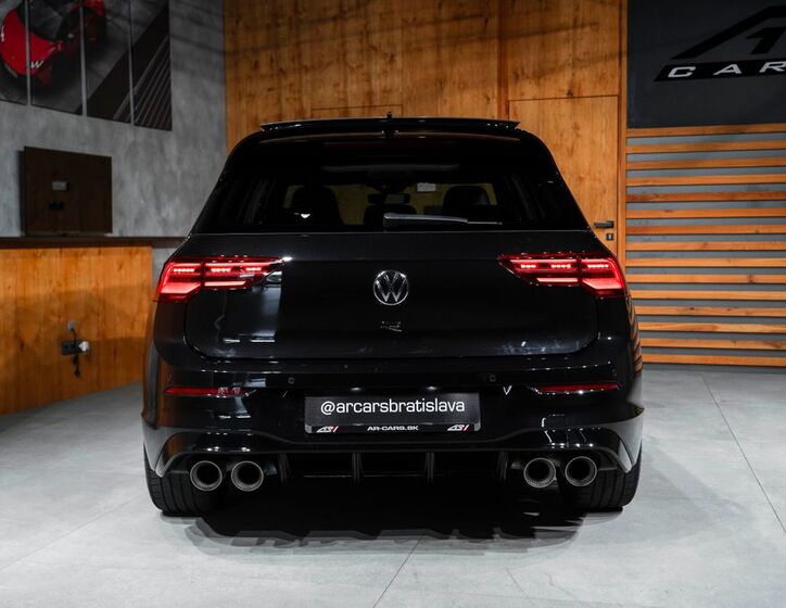 Volkswagen Golf 33