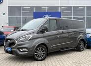 Ford Tourneo Custom 1