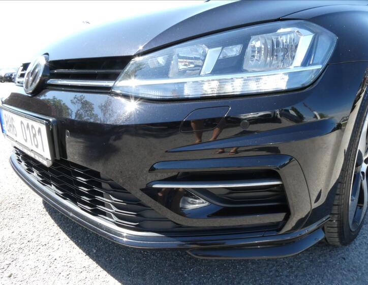 Volkswagen Golf 44