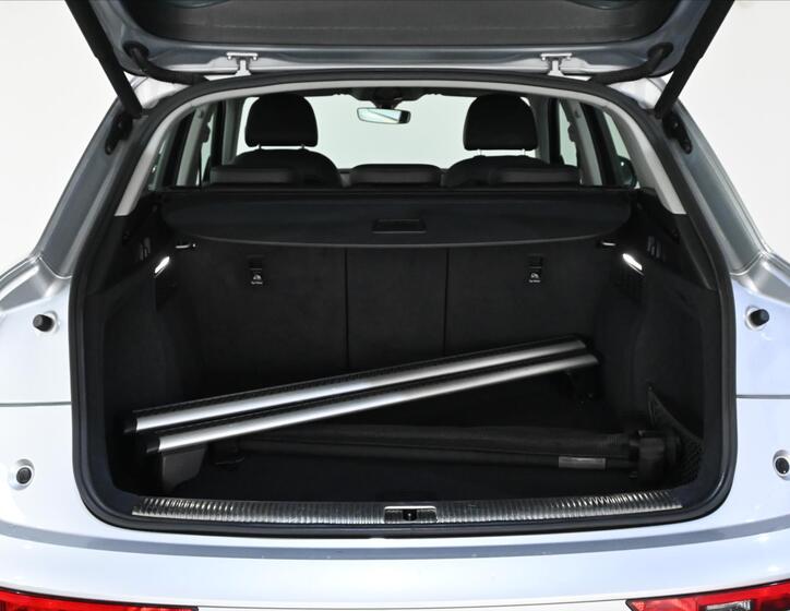 Audi Q5 6