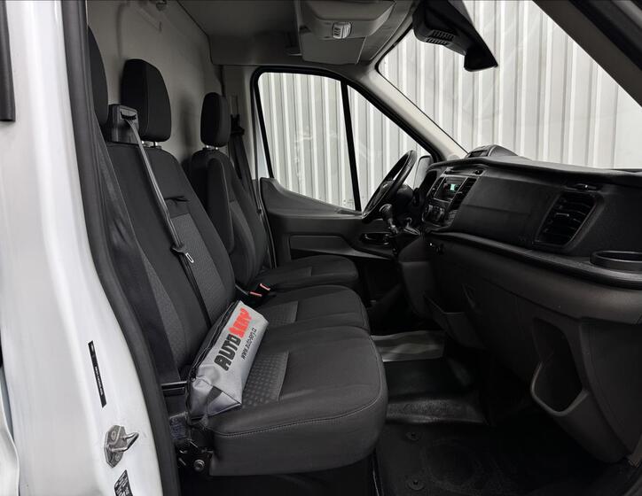 Ford Transit 33