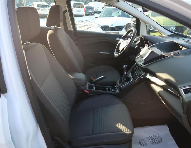 Ford Grand C-MAX 13