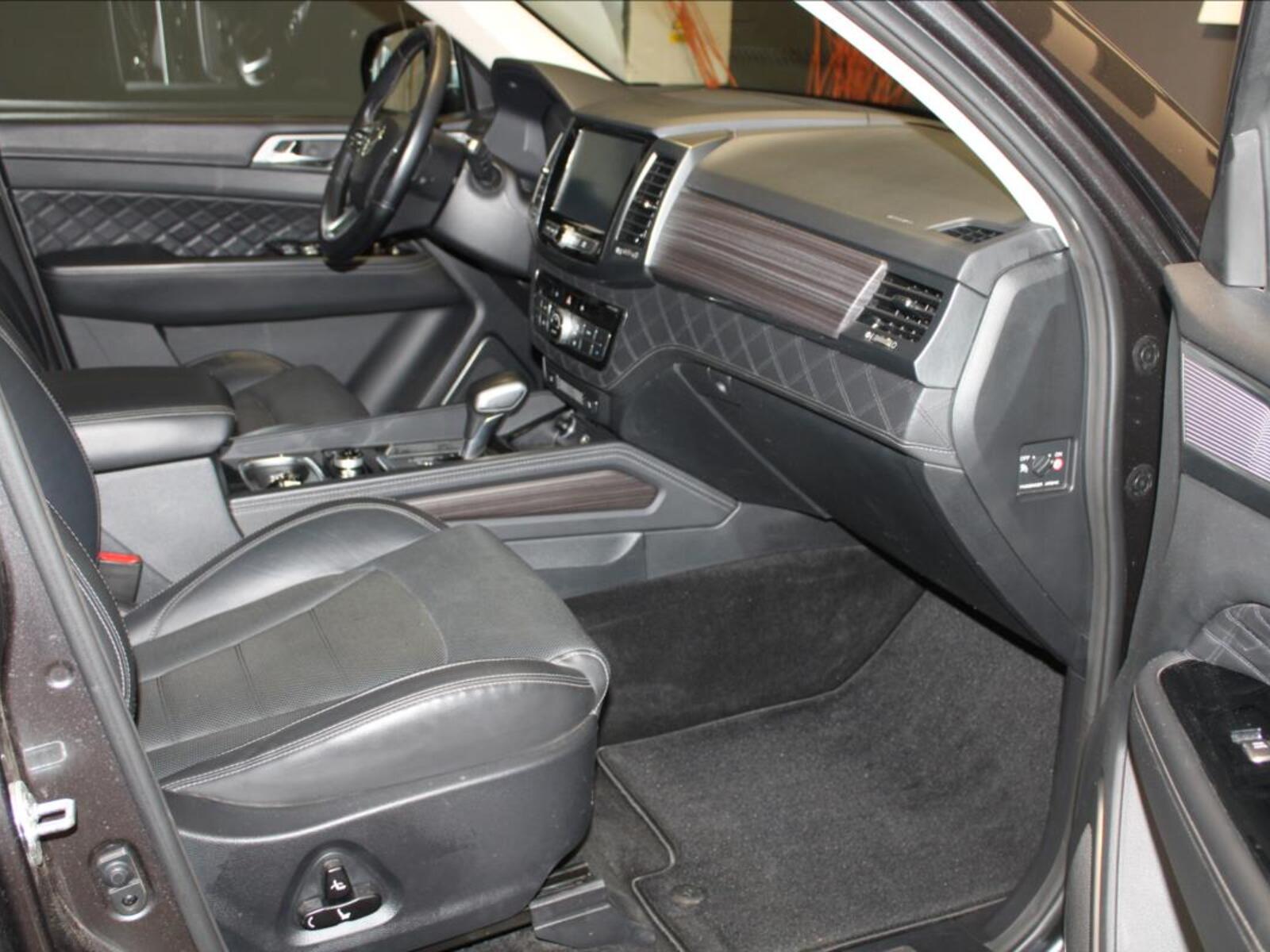 SsangYong Rexton 26