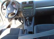 Volkswagen Golf 17