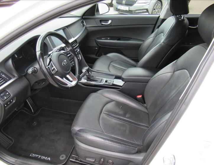 KIA Optima 9