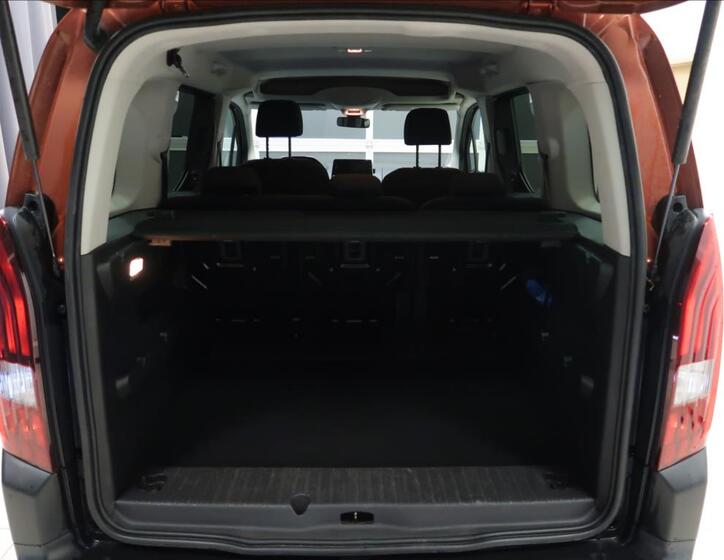Peugeot Rifter 9