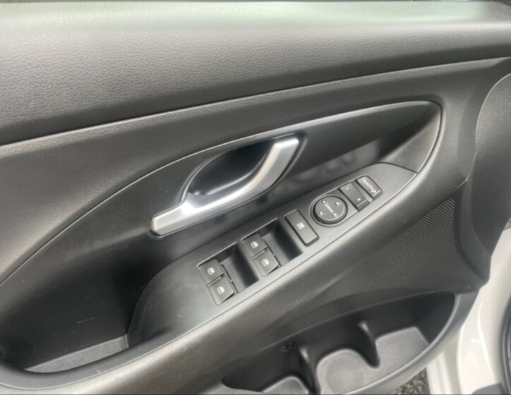 Hyundai i30 11
