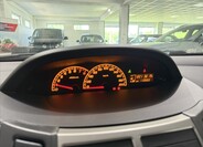 Toyota Yaris 8