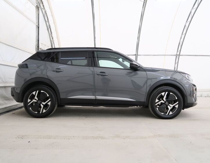 Peugeot 2008 5