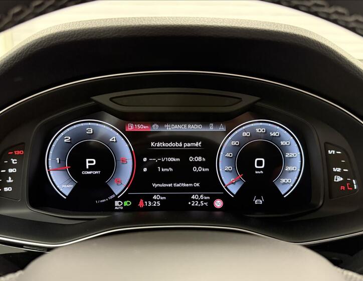 Audi Q8 20
