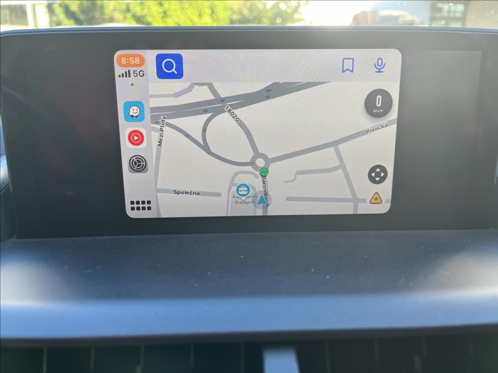 Lexus NX 300h