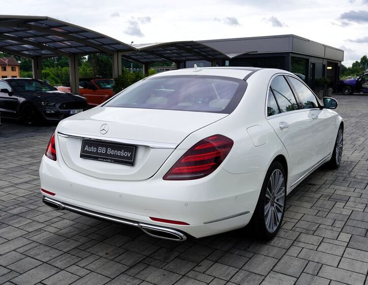 Mercedes-Benz Třídy S 6