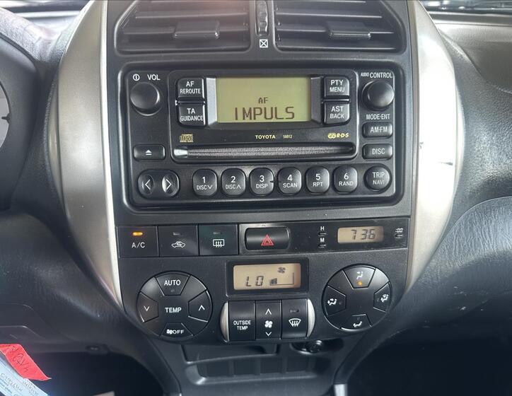 Toyota RAV4 16