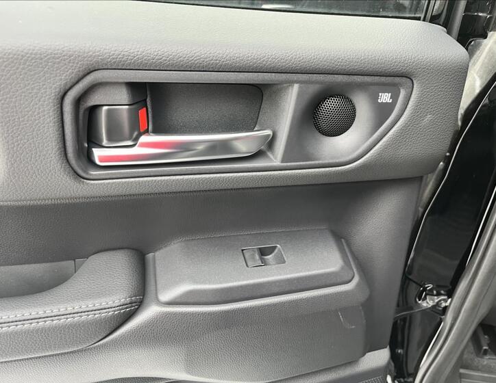 Toyota Land Cruiser 13