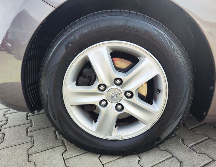 Hyundai i30 24