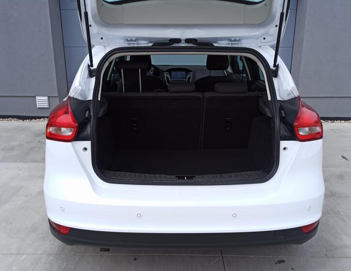 Ford Focus 9