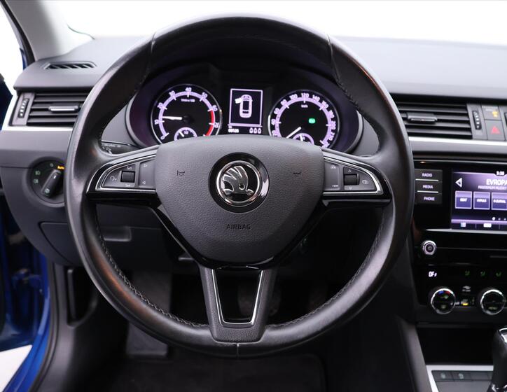 Škoda Octavia 16