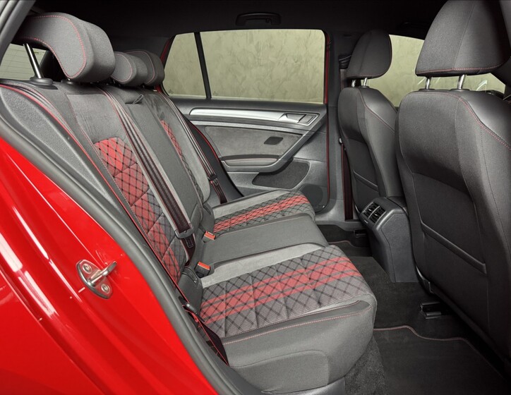 Volkswagen Golf 17