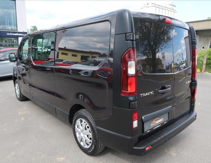 Renault Trafic 4