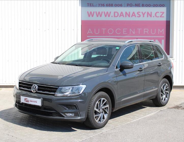 Volkswagen Tiguan 1