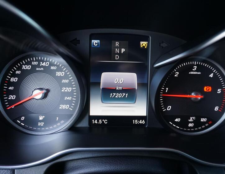 Mercedes-Benz GLC 9