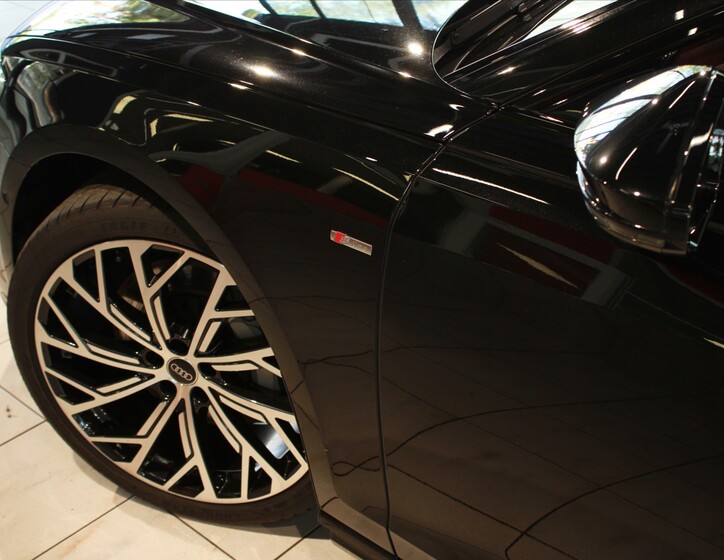 Audi A8 7