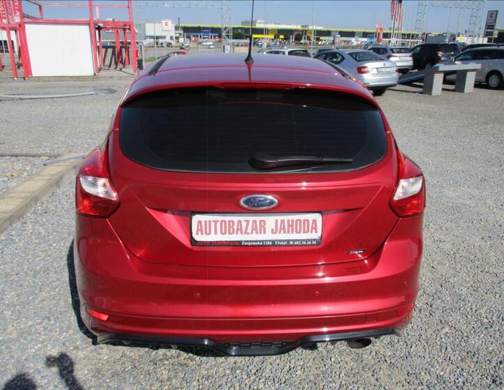 Ford Focus 6