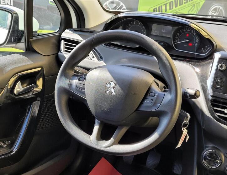 Peugeot 208 27