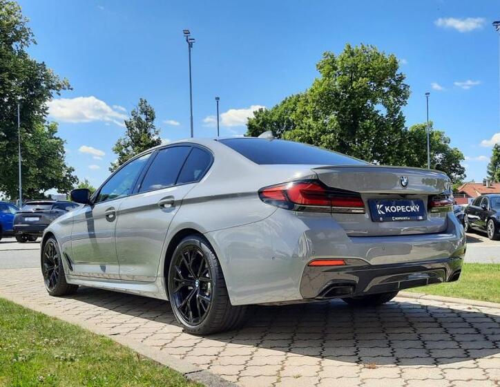 BMW Řada 5 11