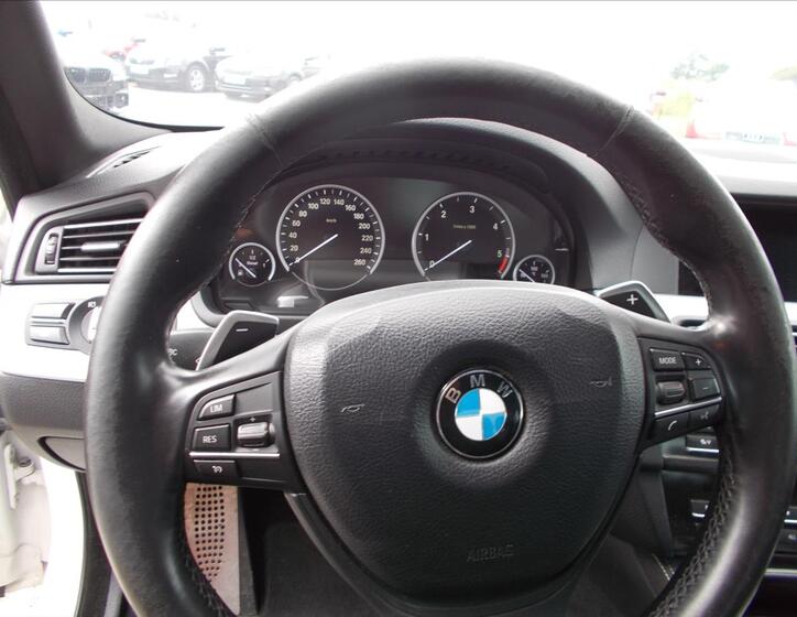 BMW Řada 5 24