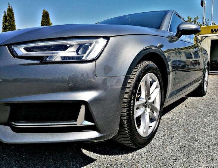 Audi A4 32
