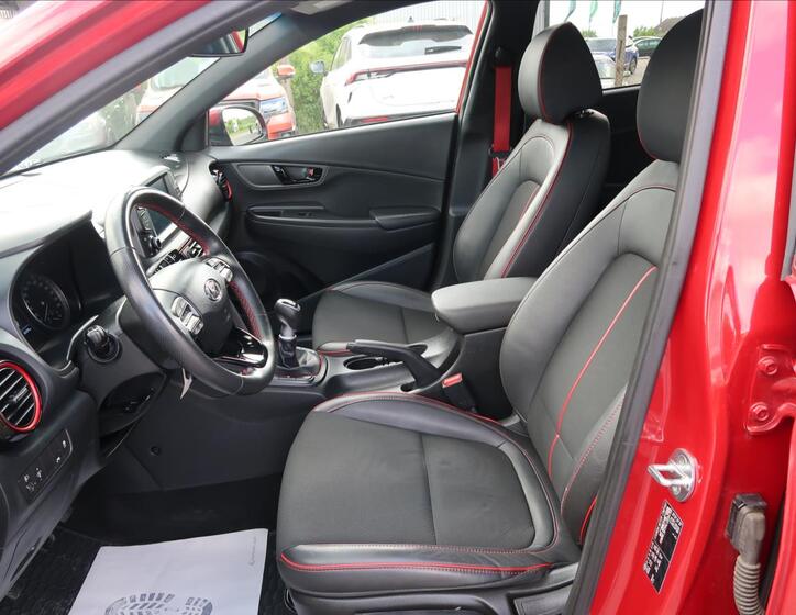 Hyundai Kona 12