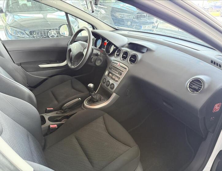 Peugeot 308 8